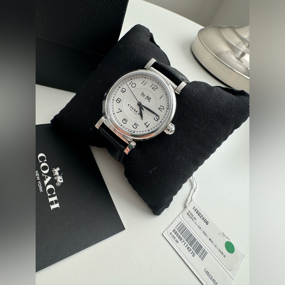 NWT Coach Women's Round Watch Silver Tone & Black Leather MADISON 14502406